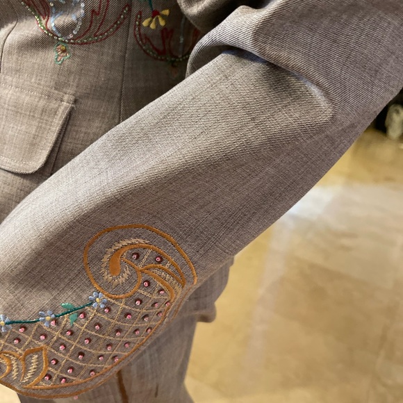 Kay Unger Embroidered 2 pc Slack Suit - Picture 6 of 9